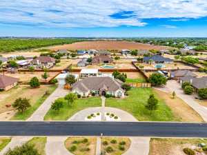 1610 Stonebridge Dr (64)