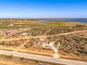 15016 E FM 1929 (44)