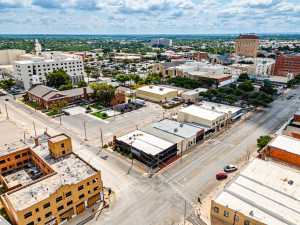38 N Chadbourne St (39)