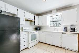 1211 N Garfield St (17)