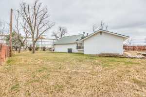 3126 Lake Dr (24)