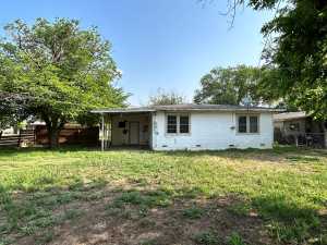 301 River Oaks St (4)