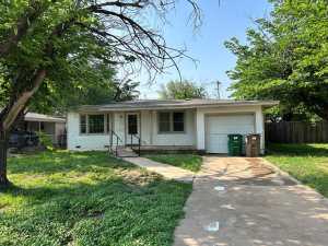 301 River Oaks St (5)