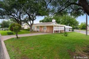 1917 W Ave L (3)