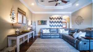 5909 Melrose Ave (2)