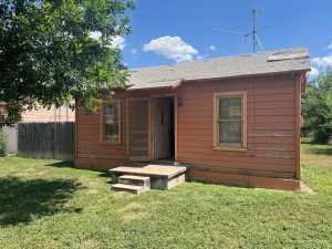 113 E 9th St (2)