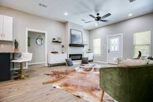 105 W 32nd St (10)