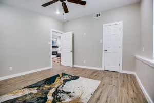 105 W 32nd St (9)