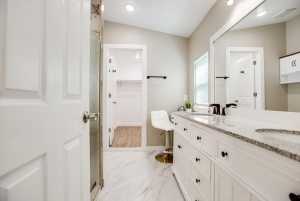 105 W 32nd St (16)