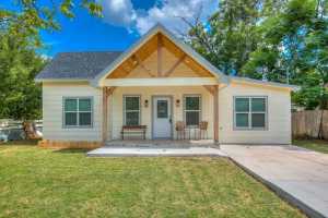 105 W 32nd St (3)