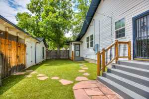 324 S Bishop St (32)