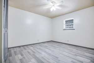 3518 Oxford Dr (22)