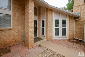 3905 Driftwood Dr