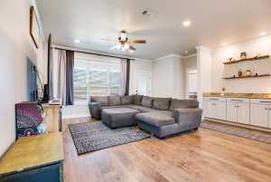 2908 Houston St (8)