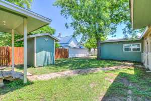 54 E 8th St (22)