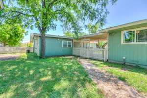 54 E 8th St (23)