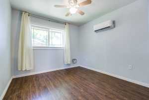 54 E 8th St (32)