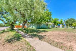 54 E 8th St (37)
