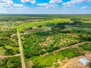 8610 N Valley Dr (4)