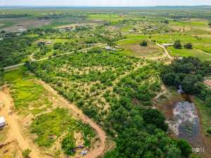8610 N Valley Dr (5)
