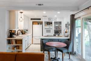 902 Ave D (8)
