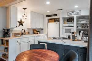 902 Ave D (9)