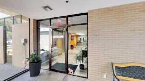 303 W Harris Ave (3)