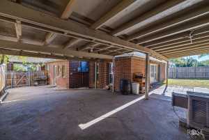 423 S Washington Dr (23)