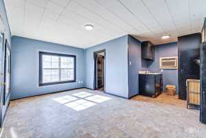 423 S Washington Dr (26)