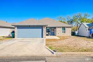 1808 Childress St (27)