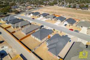 3137 Cedarhill Dr (37)