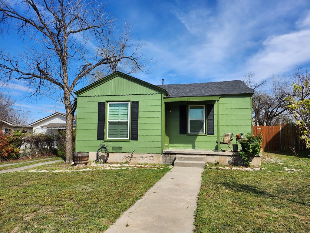 1310 S Van Buren St