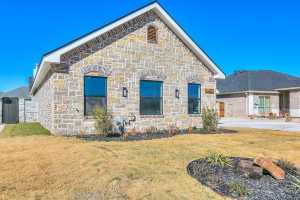 5305 Riviera Lane (30)