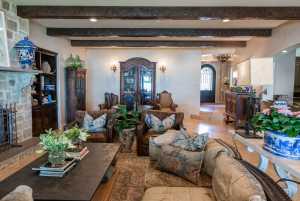 2001 Willow Dr (12)