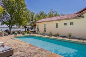 2001 Willow Dr (48)