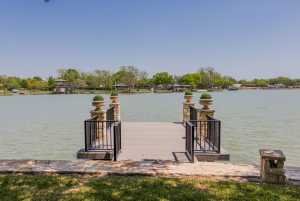 2001 Willow Dr (50)