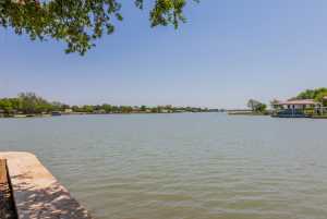 2001 Willow Dr (51)