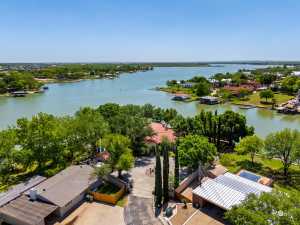 2001 Willow Dr (57)