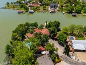 2001 Willow Dr (64)