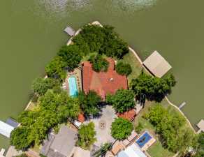 2001 Willow Dr (66)