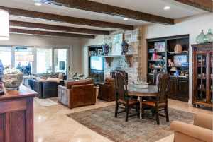2001 Willow Dr (9)