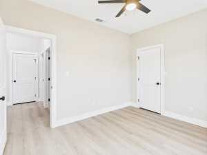 1942 Pine Valley St (23)