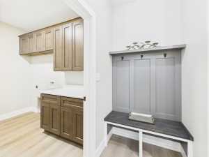 1942 Pine Valley St (28)