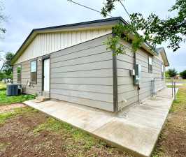 919 E 20th St (16)