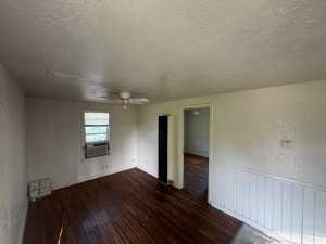 607 E 38th St (2)