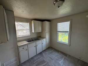 607 E 38th St (4)