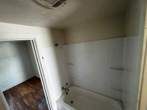 607 E 38th St (8)