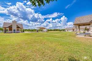 1527 Butler Dr (68)