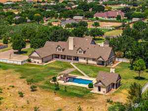 1527 Butler Dr (83)