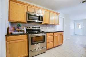 802 Fisher St (13)